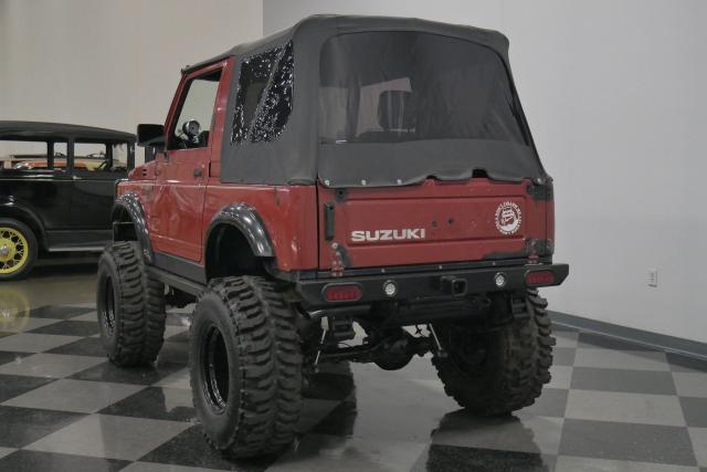 Suzuki Samurai