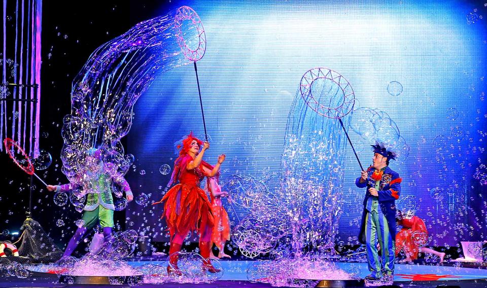 "B-The Underwater Bubble Show," a visually spectacular a modern fairy tale with a twist, will give two performances at the Davidson Theatre on Saturday.