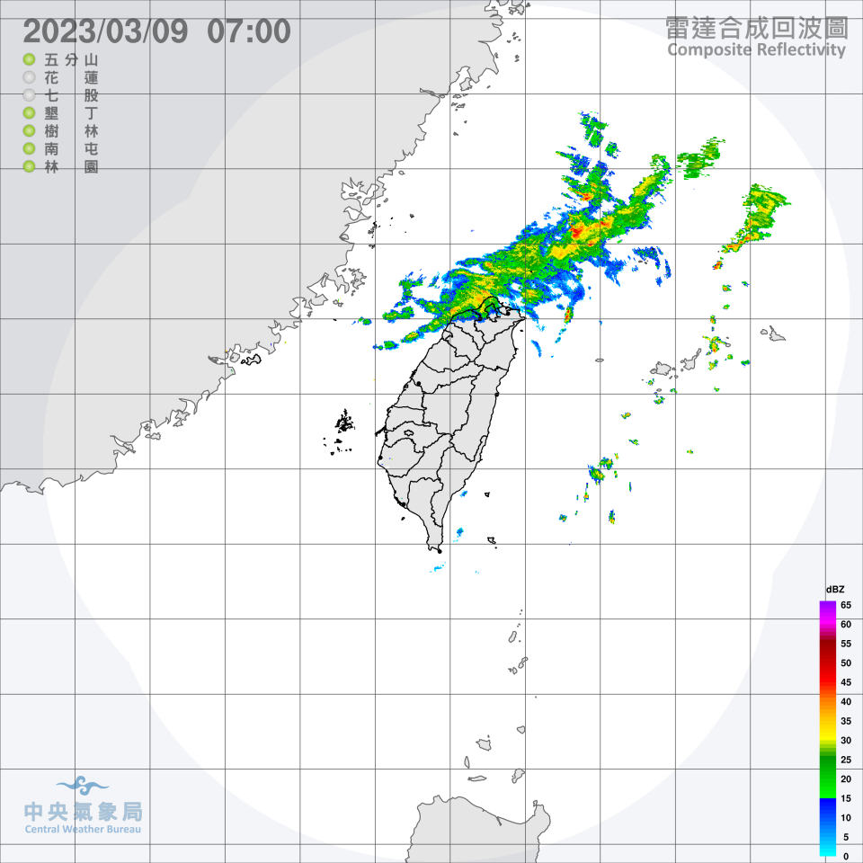 東半部有零星降雨。（圖／中央氣象局）