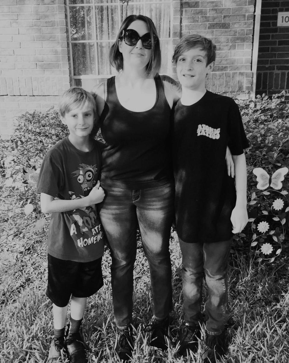 Holly Barentine with her two sons. Hayden is left. (Photo: Courtesy Holly Barentine)