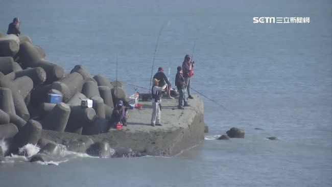 網友認為，不少男人上了年紀都會愛上釣魚。（示意圖／資料照）