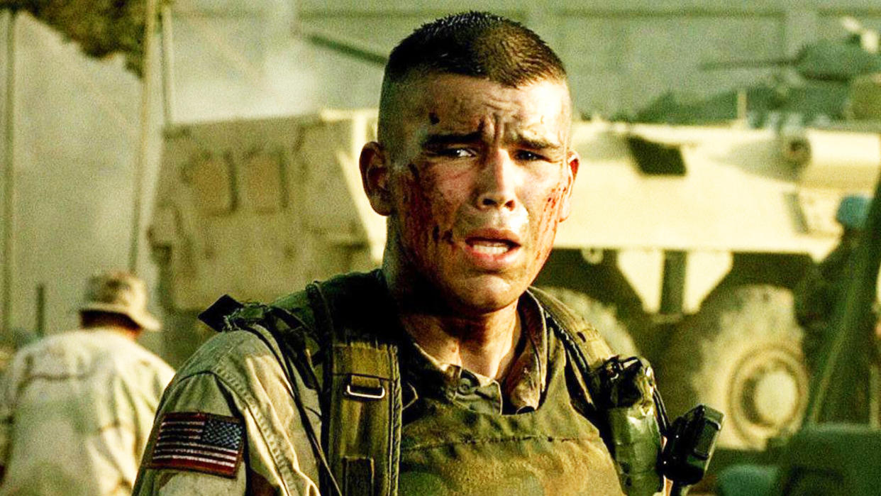  Josh Hartnett in Black Hawk Down movie (2001). 