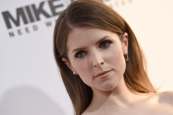 Anna Kendrick’s celebration of Gigi Hadid’s fierce self-defense is a hilarious example of girl power