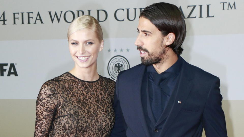 Lena Gercke mit Sami Khedira bei der Premiere von "Die Mannschaft" im November 2014 in Berlin