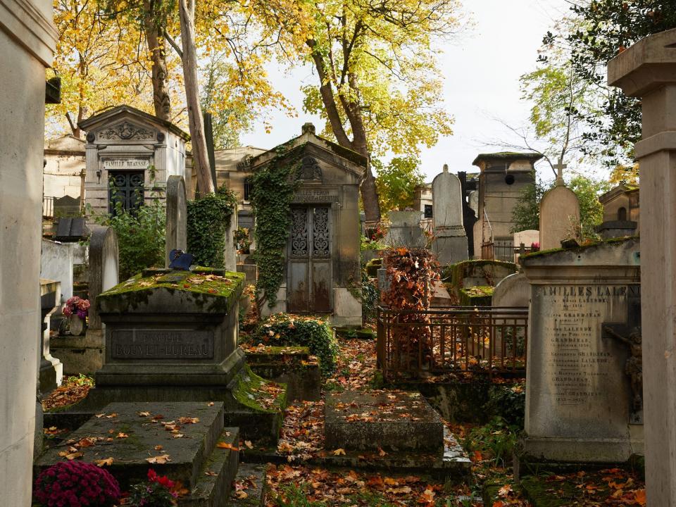 Graves at Père Lachaise in Paris, France.