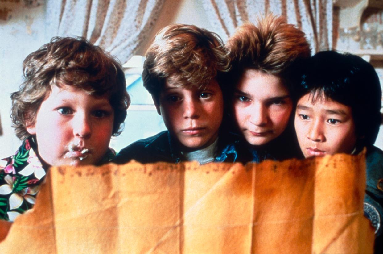 Jeff Cohen, Sean Astin, Corey Feldman and Jonathan Ke Quan in 'The Goonies' (Photo: Warner Bros. / courtesy Everett Collection)