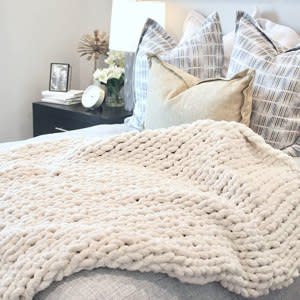 chunky throw blanket