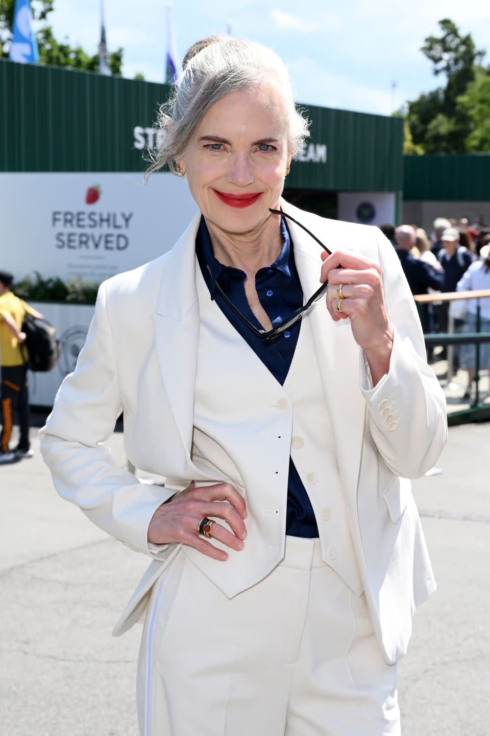 elizabeth mcgovern wimbledon