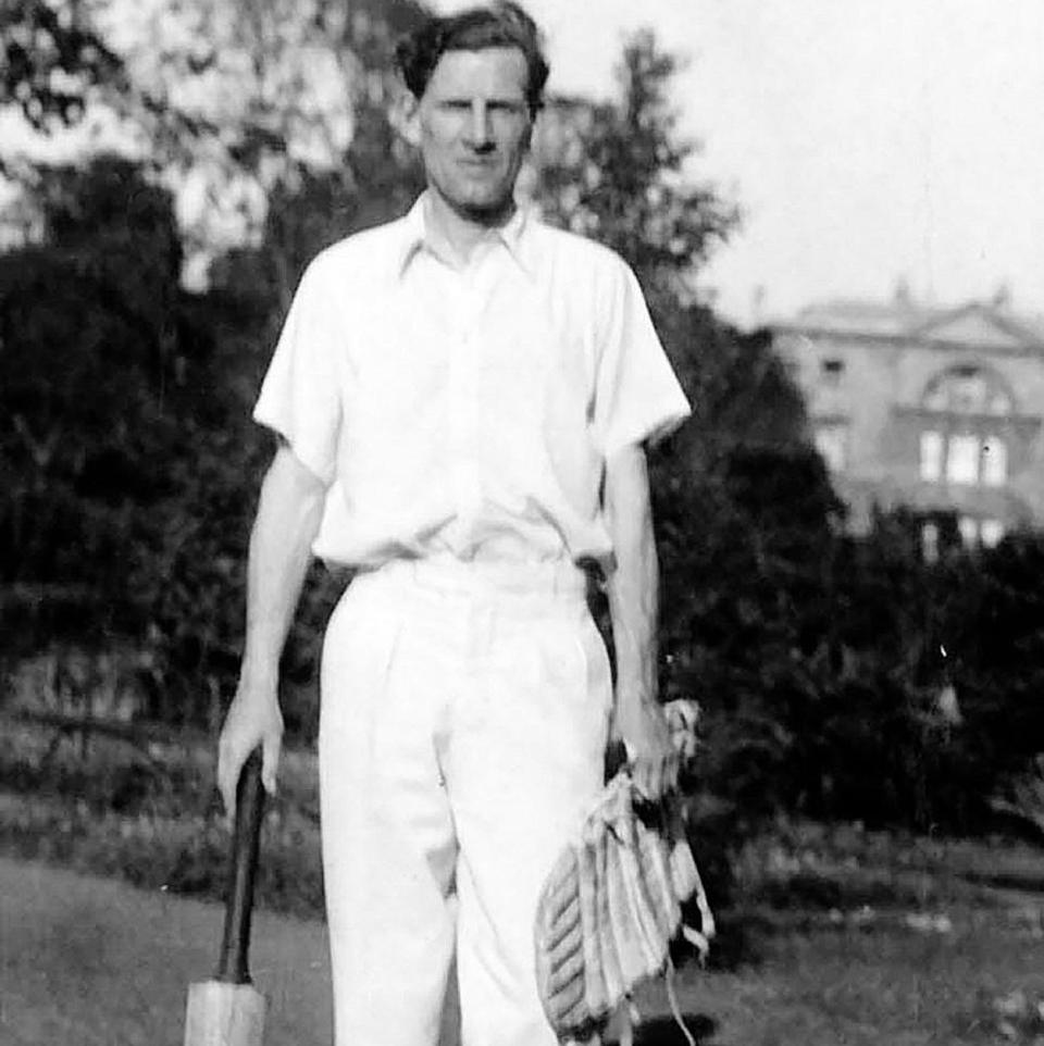 Siegfried Sassoon playing for Heytesbury Cricket Club