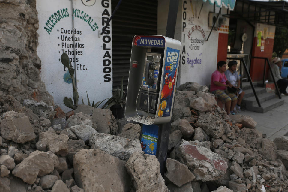 <p>(AP Photo/Eduardo Verdugo) </p>