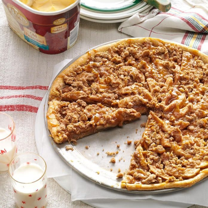 Apple Crisp Pizza Exps1135 Tg133212b05 24 5b Rms 3