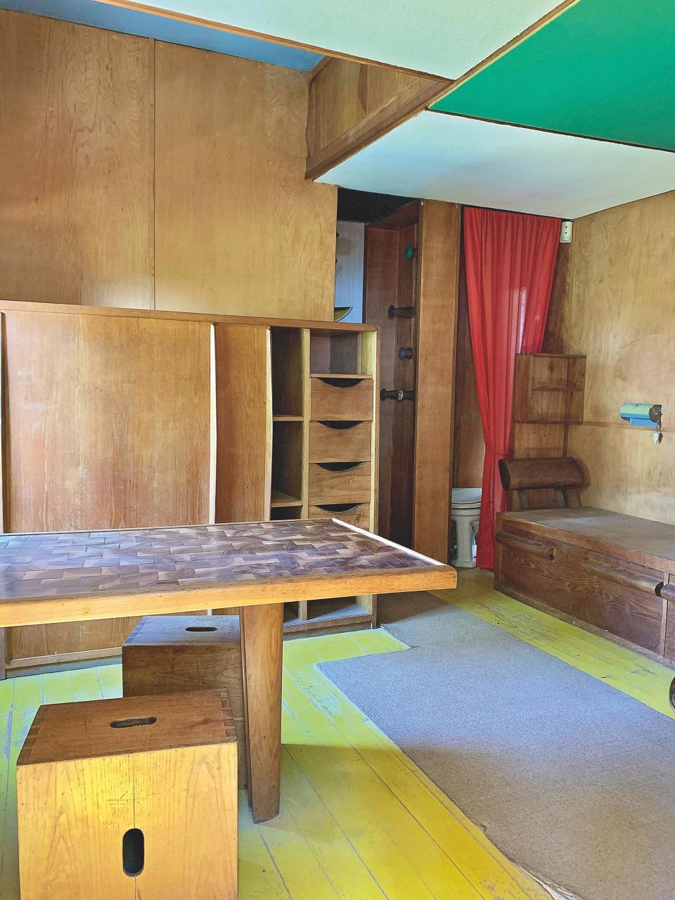 Le Corbusier’s cabin on the Côte D’Azur.