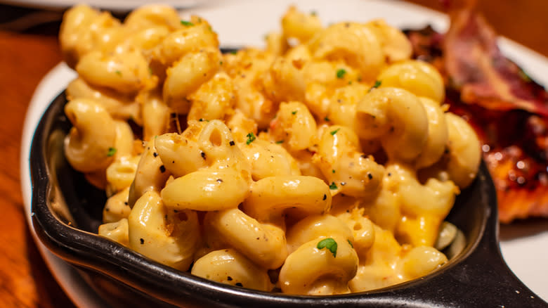 skillet of creamy mac and cheese