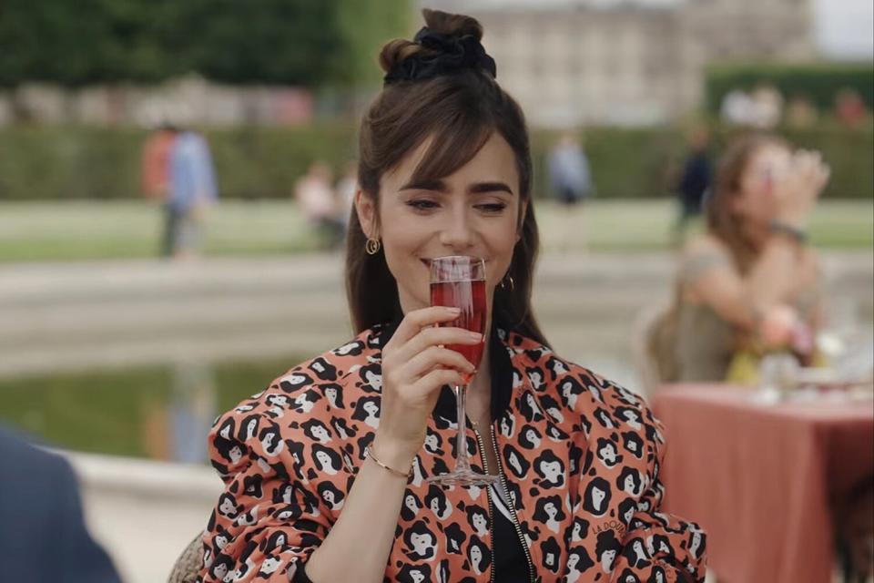 All About the Kir Royale: The Two-Ingredient Cocktail Featured in Emily in Paris Season 3 - Yahoo Entertainment