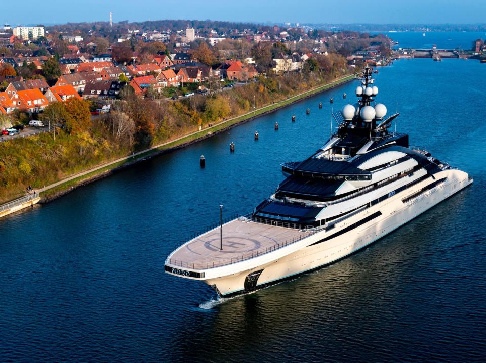 Nord megayacht belonging to Russian billionaire sails down a canal