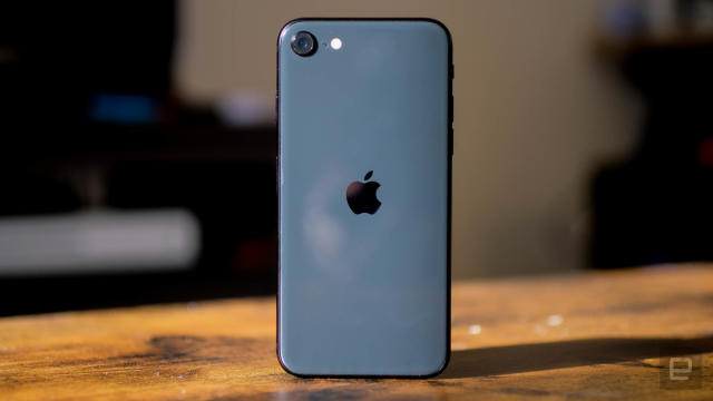 Apple iPhone SE (2020) - Features, Specs & Reviews
