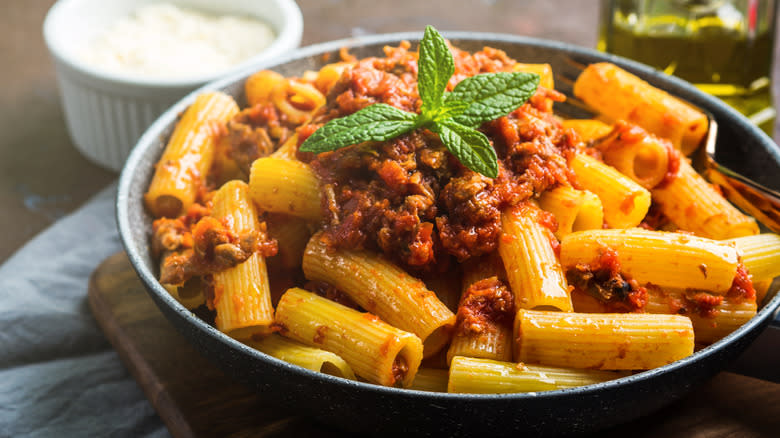 Penne with ragù