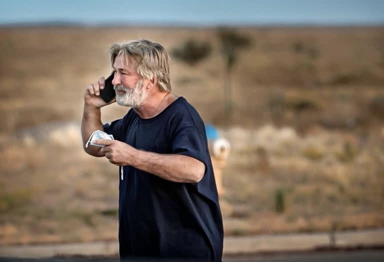 Así reaccionó Alec Baldwin en octubre de 2021 al conocer el saldo de la tragedia en el set.