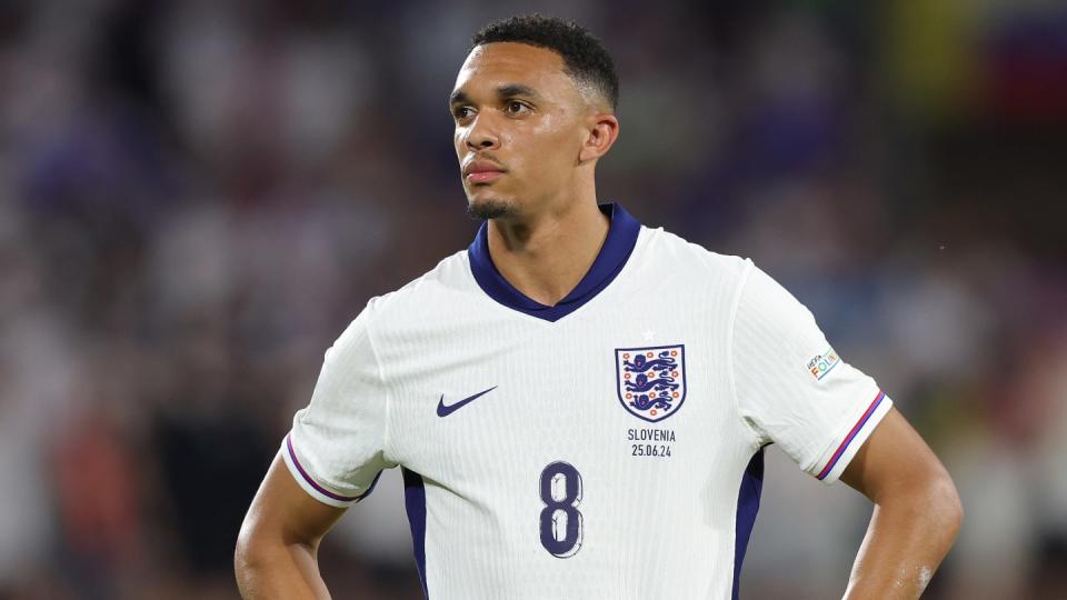 Liverpool midfielder gives verdict on Trent Alexander-Arnold's best position for England