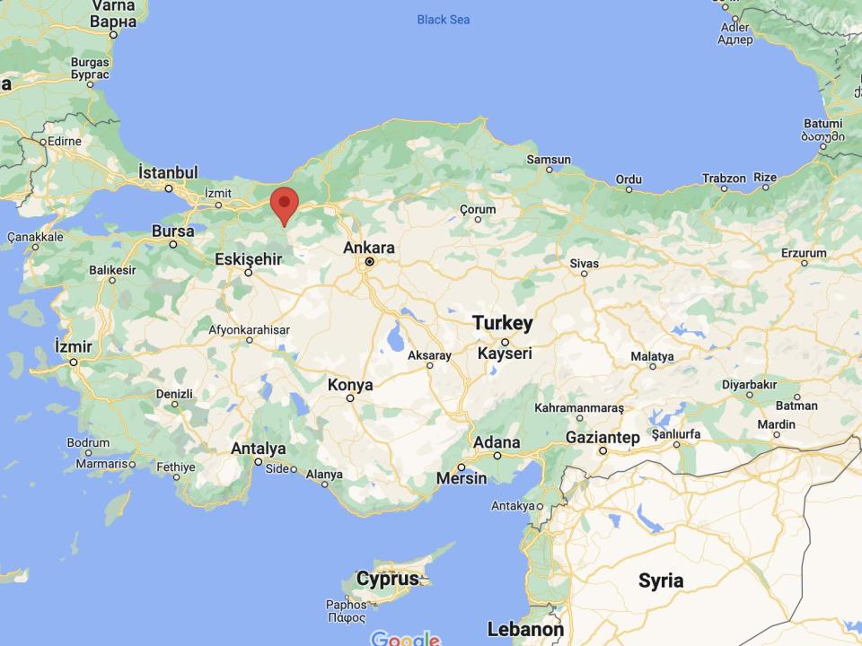 A red dot marks Mudurnu, Turkey.