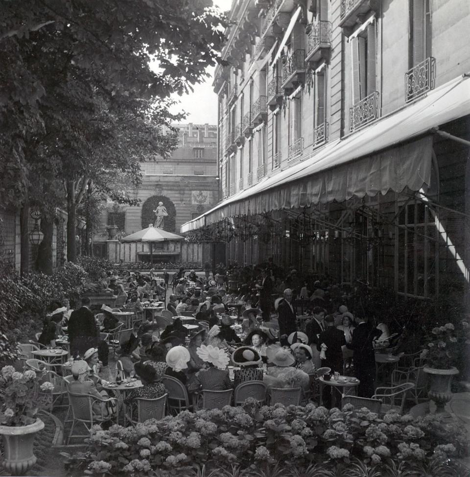 A sea of hats at the Terrasse restaurant