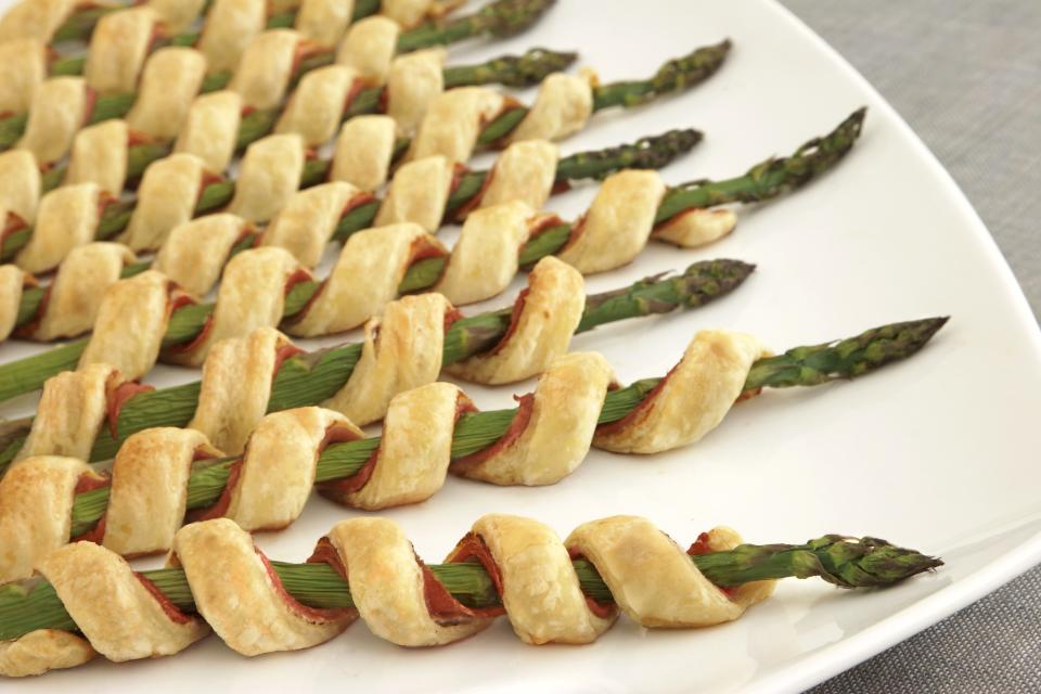 Prosciutto Asparagus Spirals