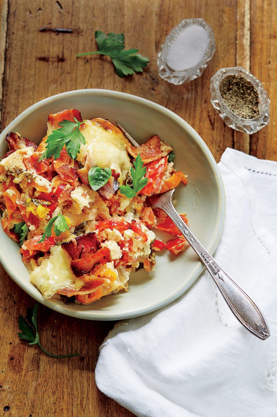 Bacon-and-Tomato Breakfast Casserole