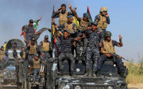 <p>Members of Iraqi federal forces are seen in Dibis area on the outskirts of Kirkuk, Iraq, Oct. 17, 2017. (Photo: Alaa Al-Marjani/Reuters) </p>