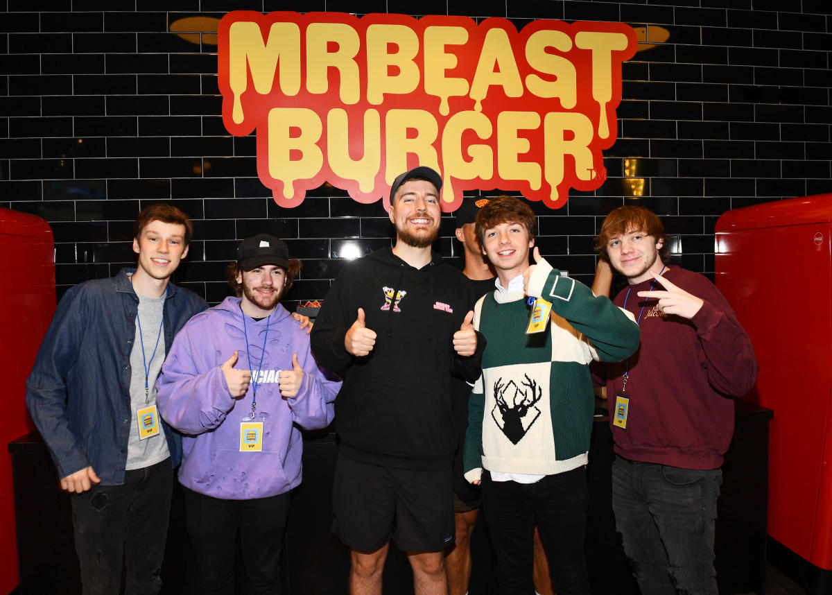 Компанията за призрачна кухня която управлява MrBeast Burger заведе насрещно