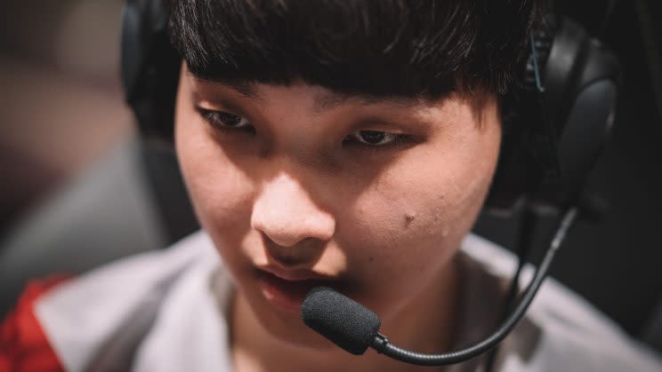 Team WE's mid laner xiye (lolesports)