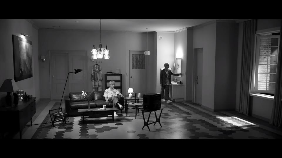 BTS防彈少年團的「起承轉結」企劃來到最終回的LOVE YOURSELF 結 Answer“Epiphany”，在回歸前依照慣例公開了Trailer前導歌曲，這次由大哥JIN擔綱演唱，歌詞中的意義與之前企劃的串聯，再度令人佩服Big Hit行銷團隊的功力。