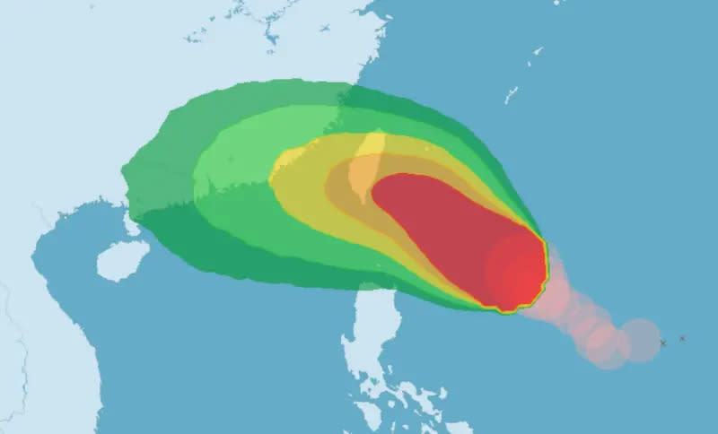 ▲氣象專家指出，以目前中央氣象局預估路徑來看，小犬颱風有很高機率在週三至週四，登陸「屏東牡丹鄉」至「台東大武鄉」之間。（圖／翻攝中央氣象署官網）