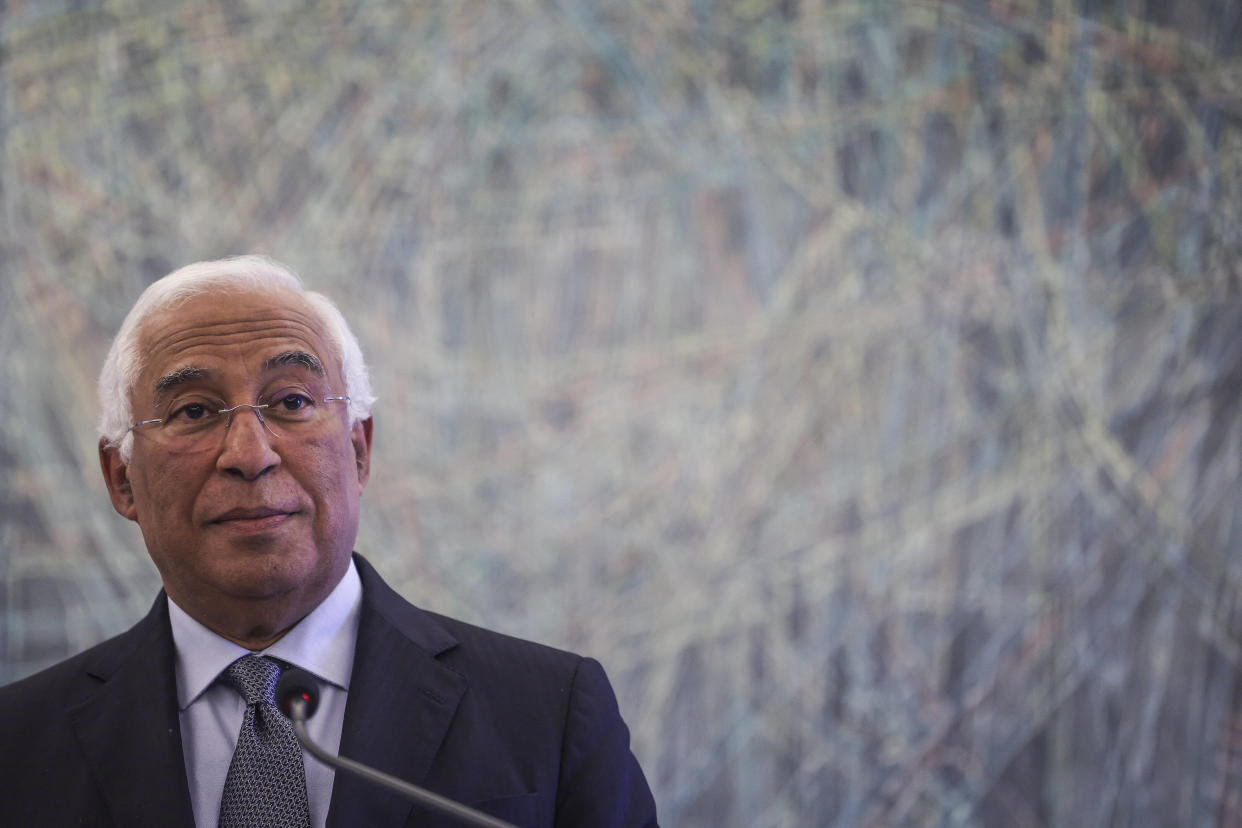 Le Premier ministre portugais Antonio Costa a été contraint de présenter sa démission ce mardi 7 novembre, éclaboussé par une vaste affaire de corruption qui bouscule le pays.