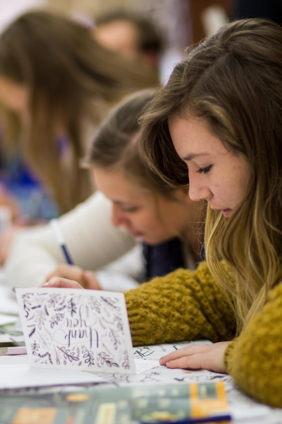 Hillsdale College students wrote letters thanking healthcare workers for their service to the community.