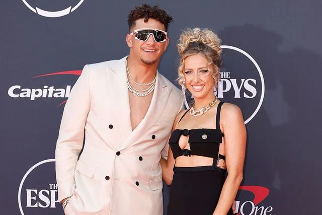 <p>Frazer Harrison/Getty</p> Brittany Mahomes and Patrick Mahomes