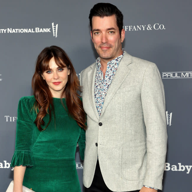 Zooey Deschanel y Jonathan Scott credit:Bang Showbiz