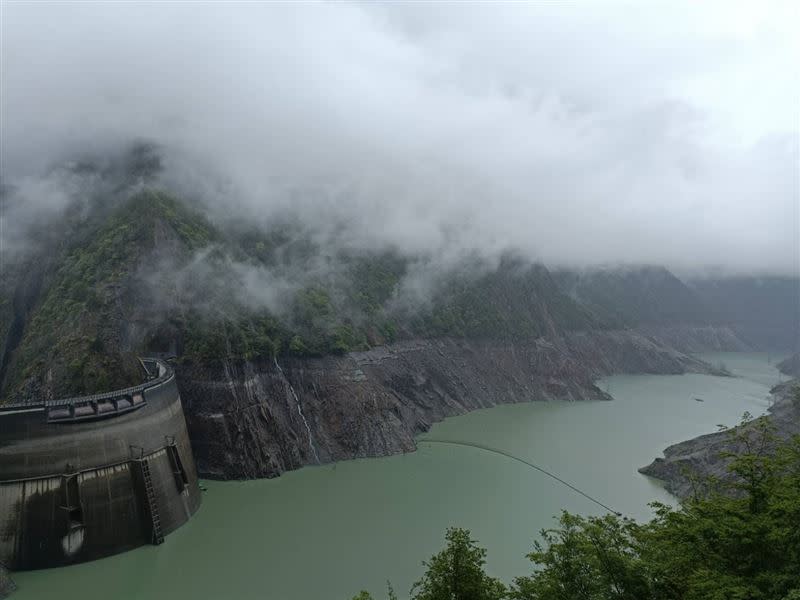 德基水庫水位突破1350公尺，已達到發電水位標準。（示意圖／台中市和平分局提供）