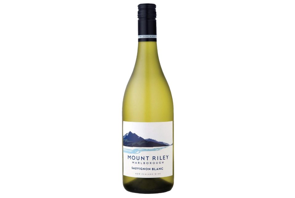 Mount Riley Estate Marlborough Sauvignon Blanc, White Wine, 750ml (Photo: Amazon)