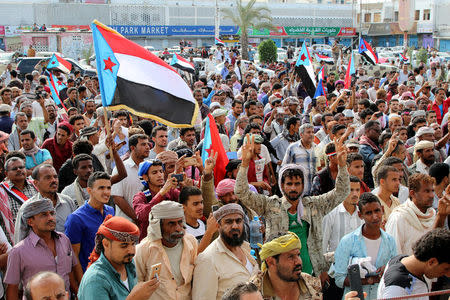 Supporters of southern Yemeni separatists take part in an anti-government protest in Aden, Yemen January 28, 2018. REUTERS/Fawaz Salman