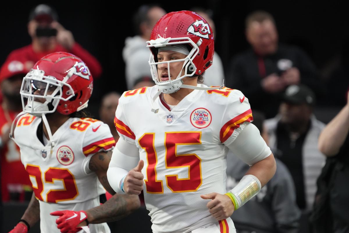 Super Bowl 2023: Kansas City Chiefs show off white jerseys