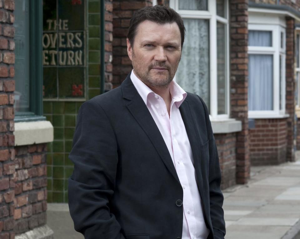 ian puleston davies as owen armstrong in coronation street