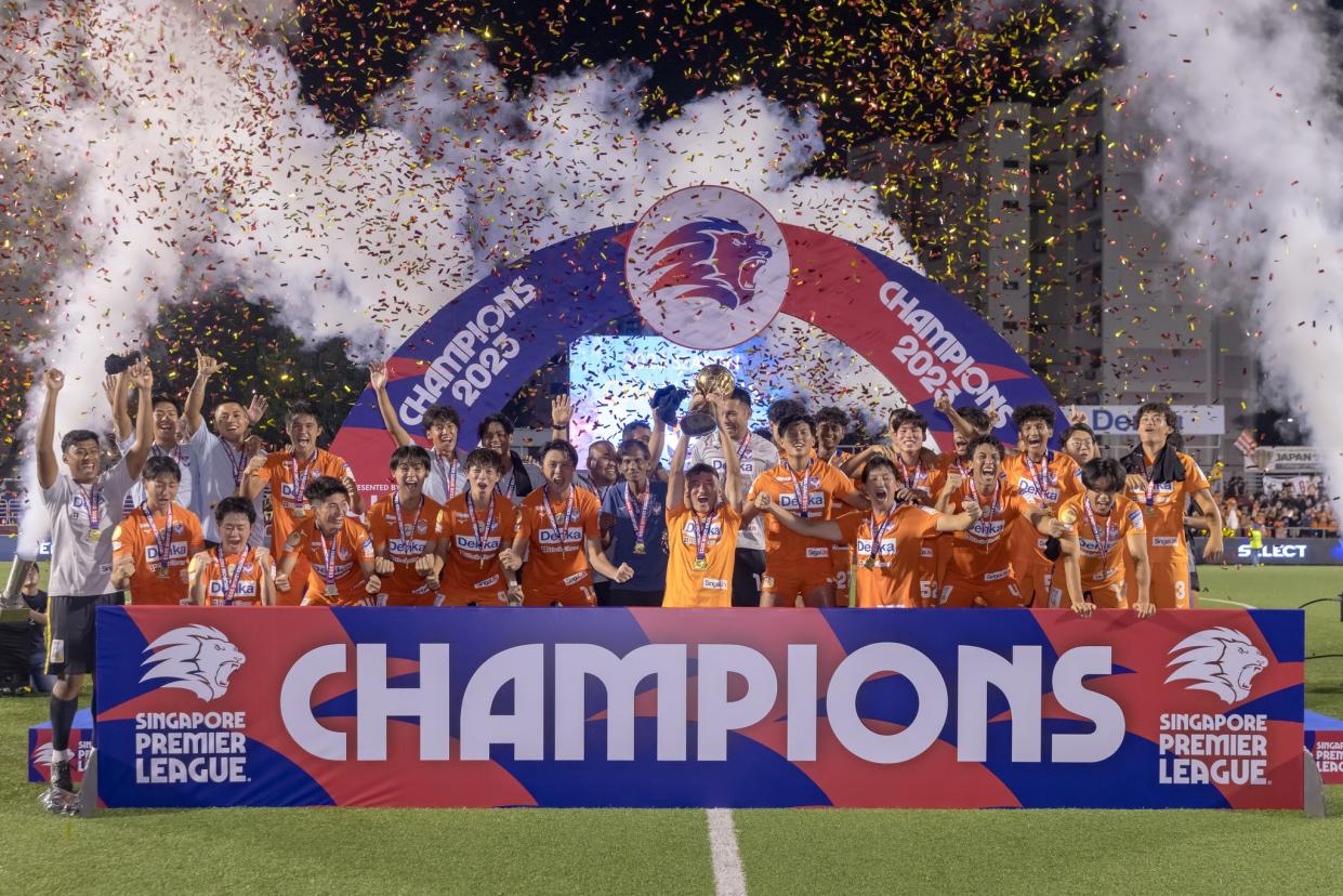 Albirex Niigata (Singapore) players celebrate winning the 2023 Singapore Premier League. (PHOTO: Albirex Niigata Singapore)