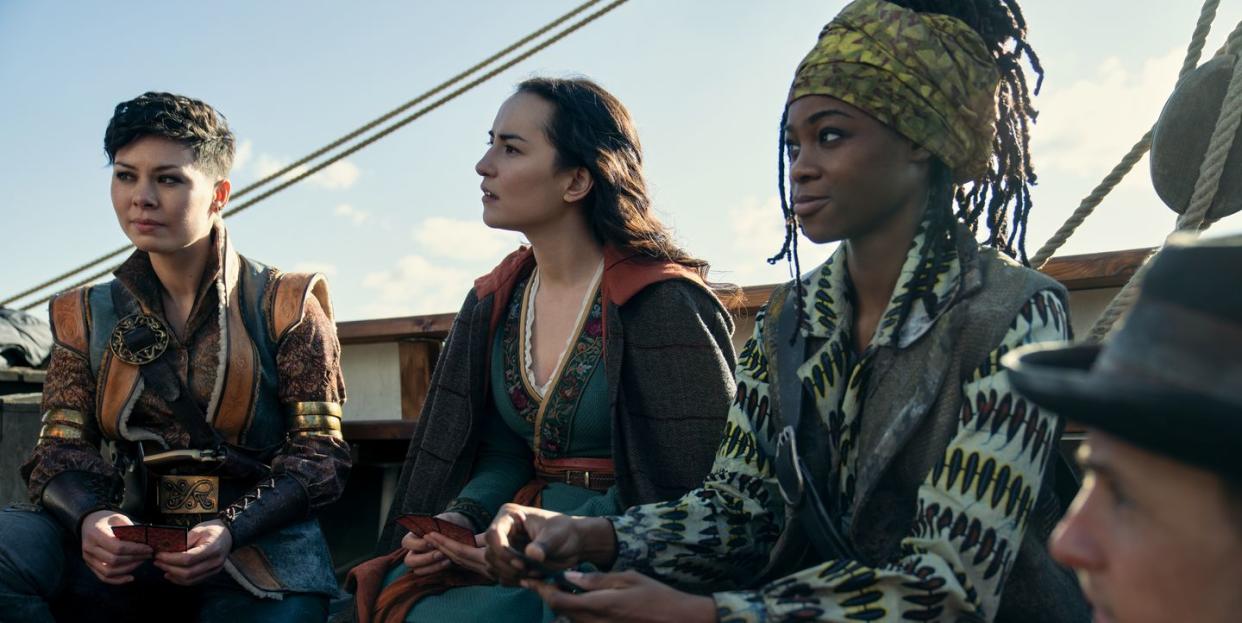 shadow and bone l to r anna leong brophy as tamar, jessie mei li as alina starkov, tumi fani kayode as miradi in episode 202 of shadow and bone cr dávid lukácsnetflix © 2023