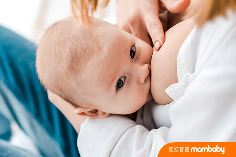坐月子期間，哺餵母乳有技巧，三大重點教你順利成為母乳媽媽！