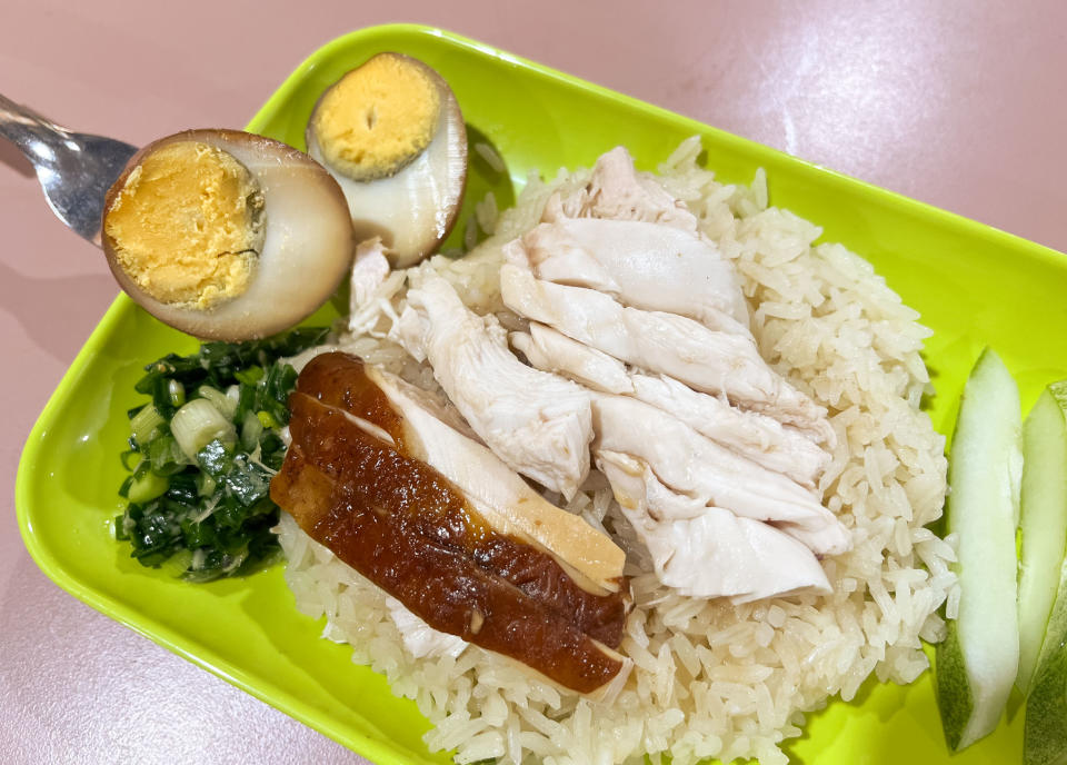 HK Lung Hwa - Soy Sauce Chicken Rice