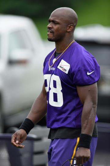 Adrian Peterson (Photo by Hannah Foslien/Getty Images)