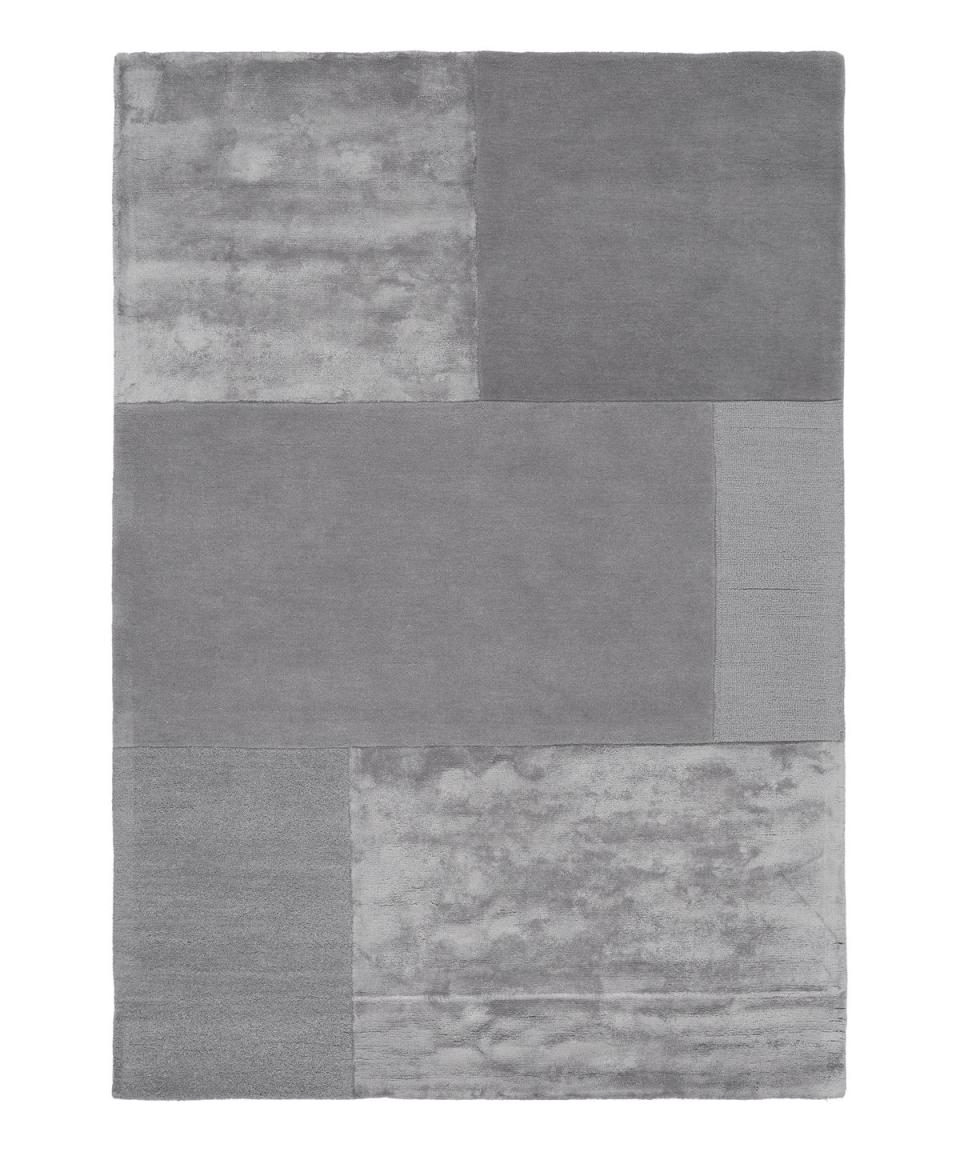 <p>A refined elegant tonal design, wool & viscose mix, hand made</p><p><a class="link " href="https://www.carpetright.co.uk/house-beautiful/rugs/house-beautiful-sofia-silver-rug" rel="nofollow noopener" target="_blank" data-ylk="slk:SEE MORE;elm:context_link;itc:0;sec:content-canvas">SEE MORE</a></p>