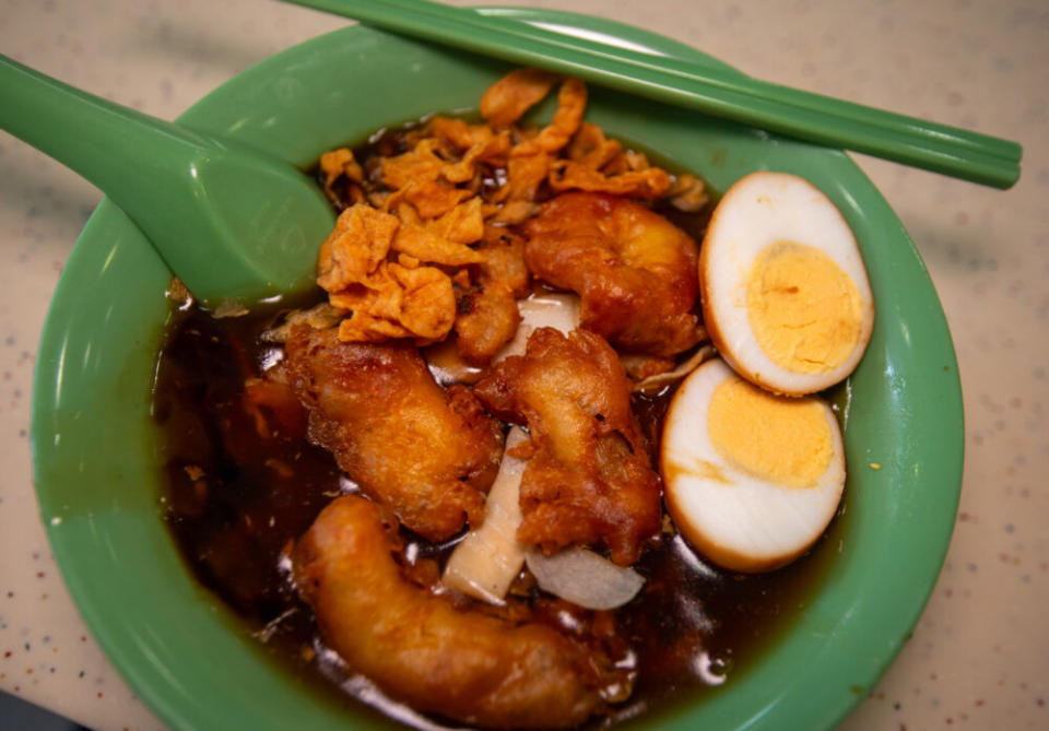 Lor Mee 178 - lor mee with shark nugget and egg
