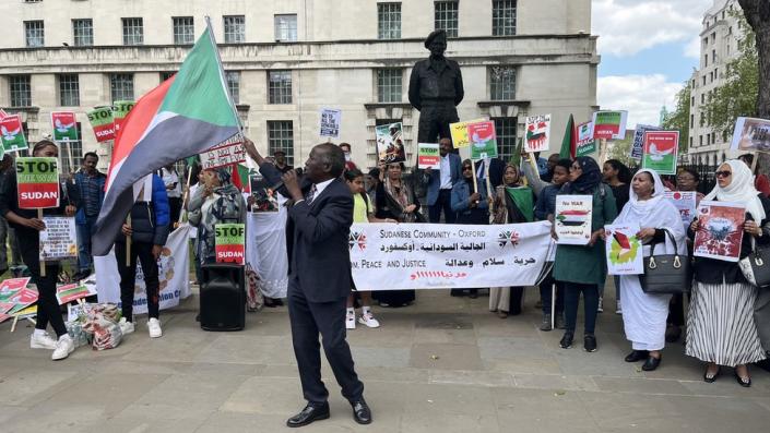 Protest împotriva războiului din Sudan