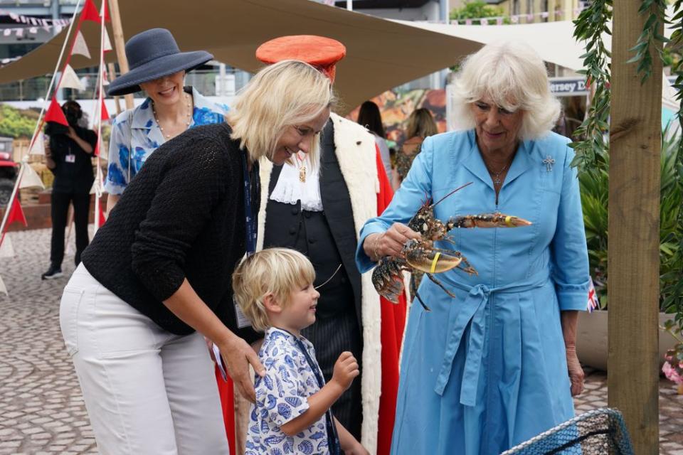 Reina Camilla en la isla de Jersey el 15 de julio de 2024